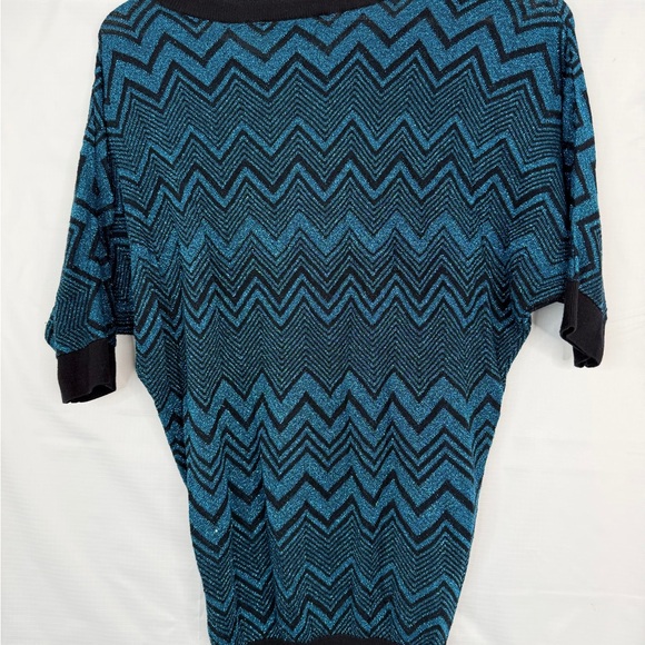 Express Blue and Black Chevron Sweater size L - Picture 5 of 9